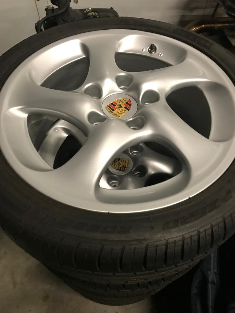 Porsche 996 4S/Turbo - 18"sportvelgen ( holle spaaks)