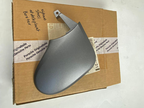 Porsche 997 - r.stoel afdekplaat