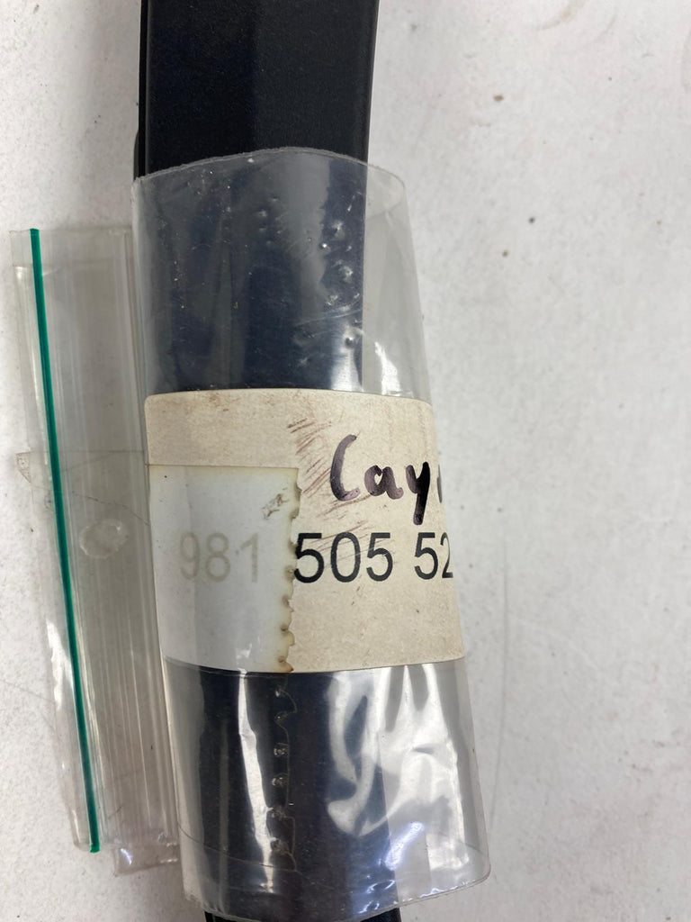 Porsche cayman GT4 - front splitter